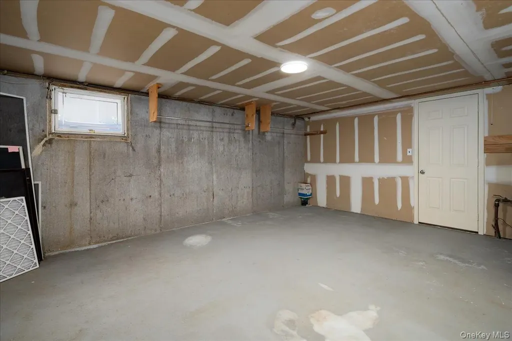 131 Oceanview Road East Rockaway NY 11518