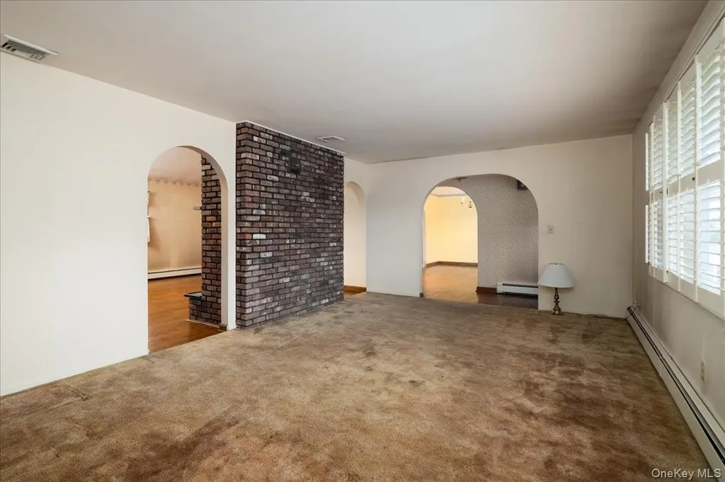 131 Oceanview Road East Rockaway NY 11518