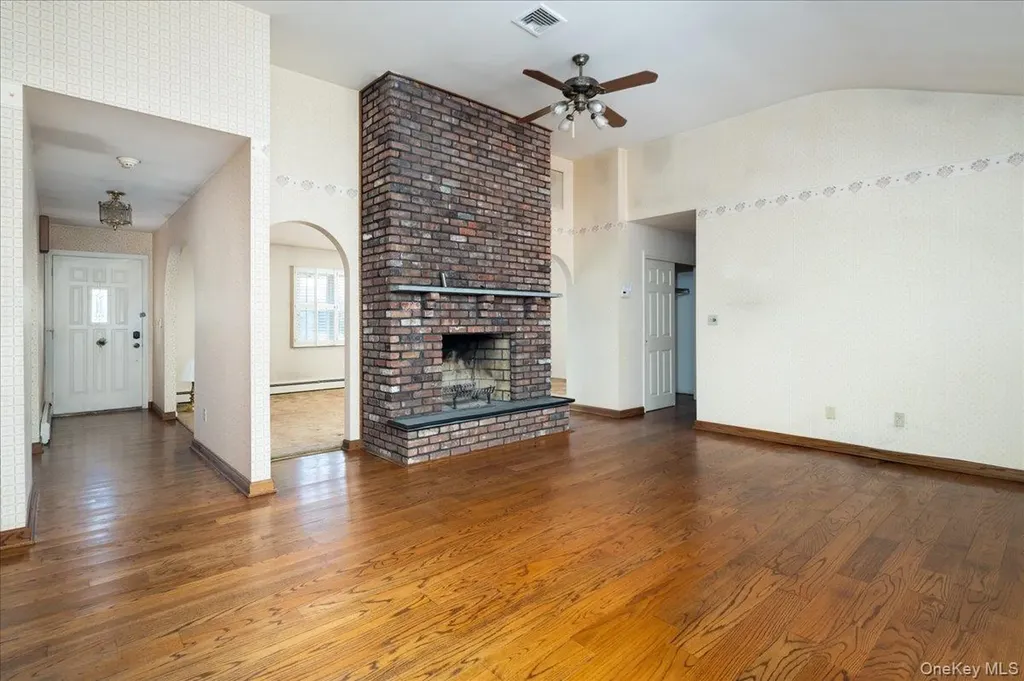 131 Oceanview Road East Rockaway NY 11518