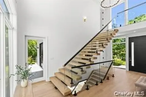 66 Hillside Drive E Sag Harbor NY 11963
