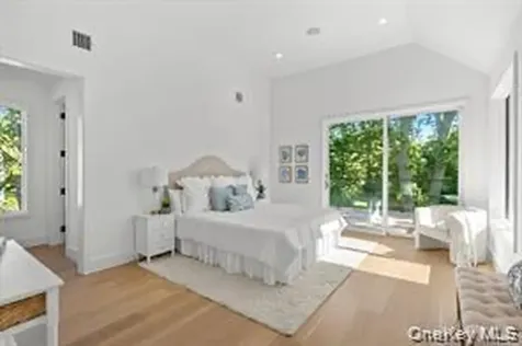 66 Hillside Drive E Sag Harbor NY 11963