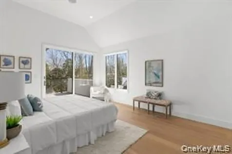 66 Hillside Drive E Sag Harbor NY 11963