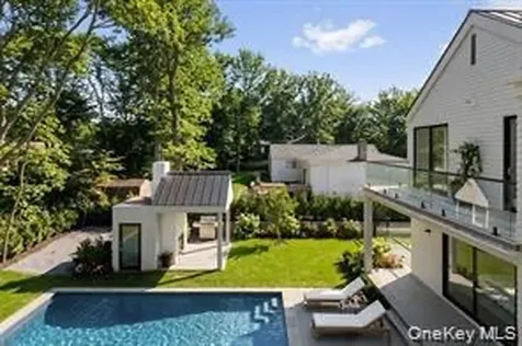 66 Hillside Drive E Sag Harbor NY 11963