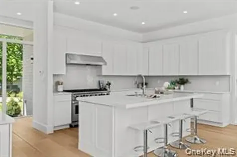 66 Hillside Drive E Sag Harbor NY 11963