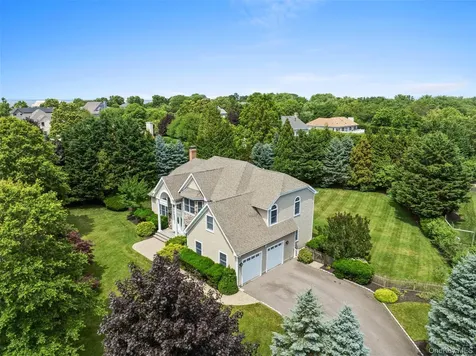 90 Caiola Court Greenport NY 11944
