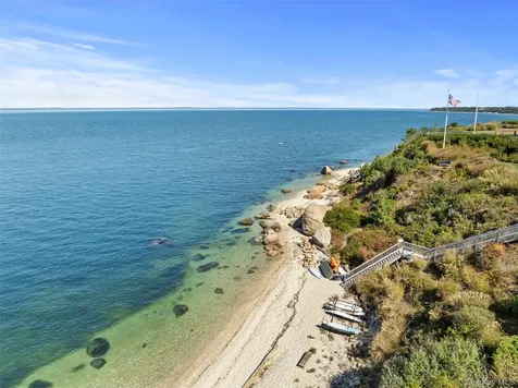 90 Caiola Court Greenport NY 11944