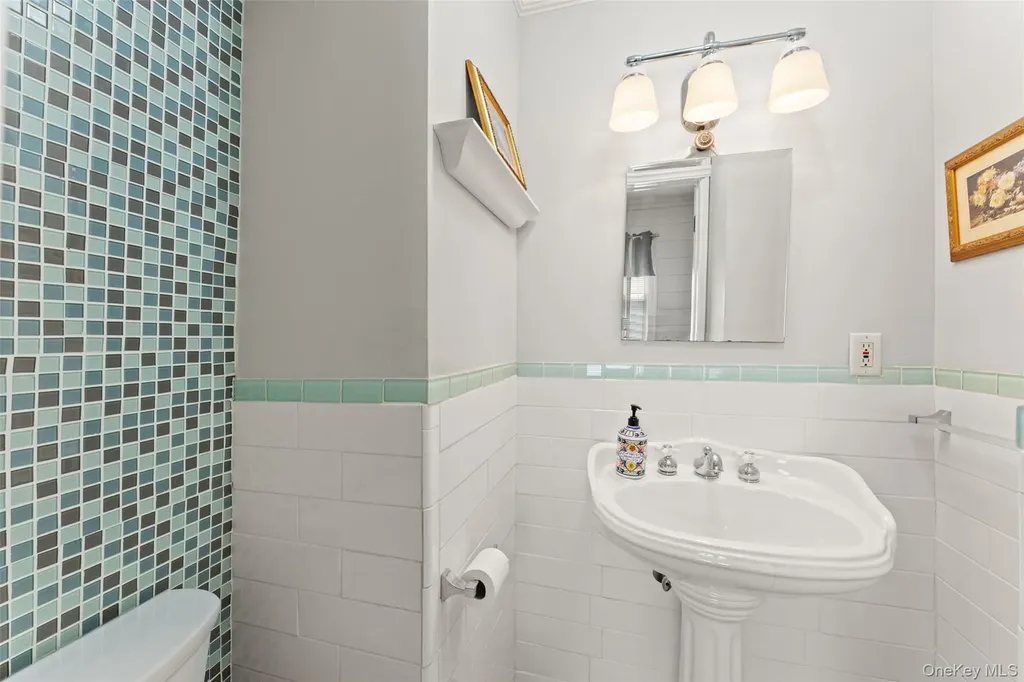 78 Tuckahoe Avenue Eastchester NY 10709