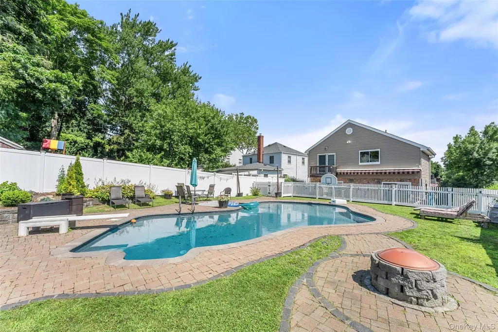 78 Tuckahoe Avenue Eastchester NY 10709