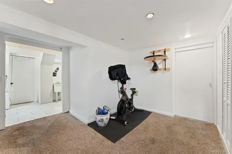 78 Tuckahoe Avenue Eastchester NY 10709