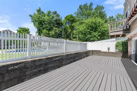 78 Tuckahoe Avenue Eastchester NY 10709