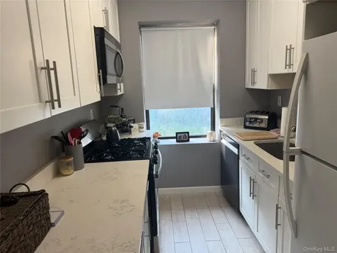 30 Windsor Terrace White Plains NY 10601