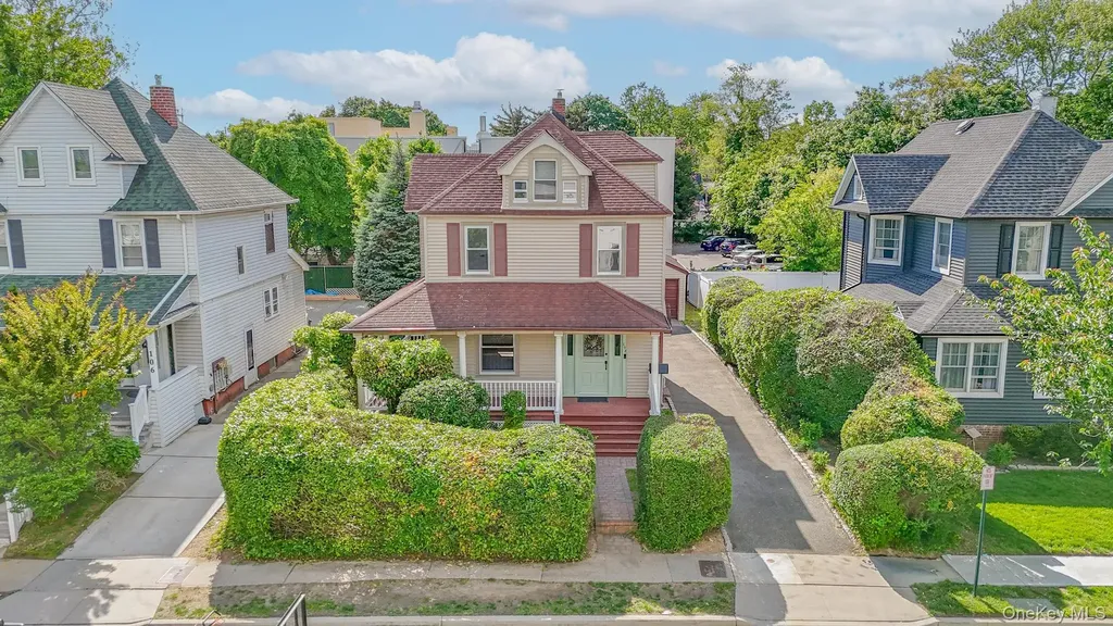 108 N Forest Avenue Rockville Centre NY 11570