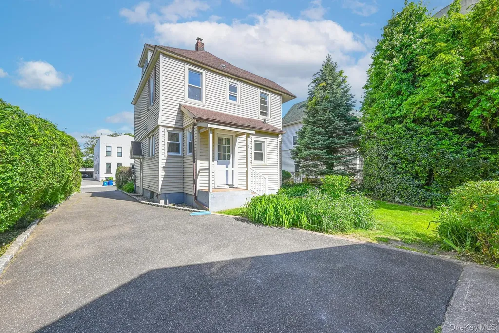 108 N Forest Avenue Rockville Centre NY 11570
