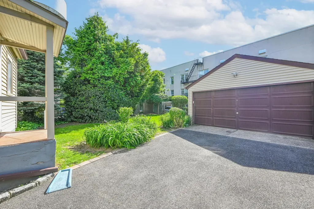 108 N Forest Avenue Rockville Centre NY 11570
