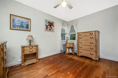 58 S Crescent Drive Farmingdale NY 11735