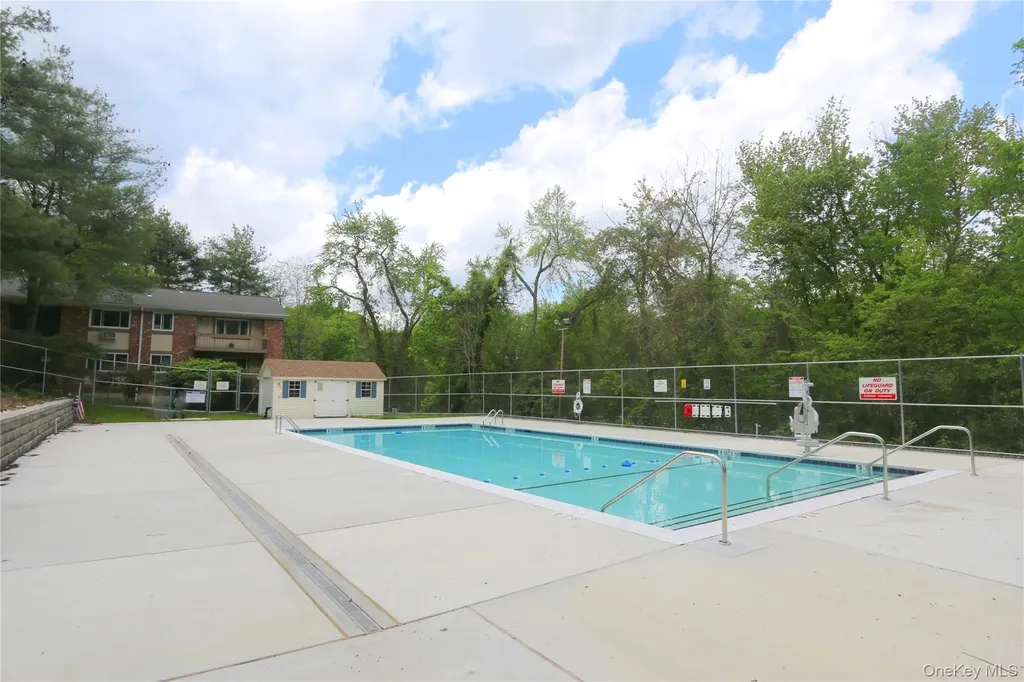 2 Woods End Circle Peekskill NY 10566