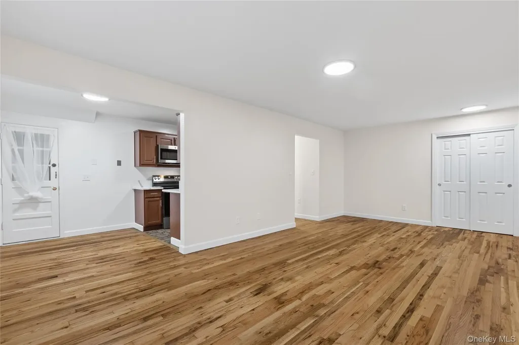 2 Woods End Circle Peekskill NY 10566