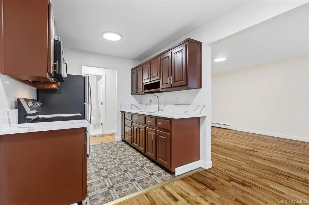 2 Woods End Circle Peekskill NY 10566
