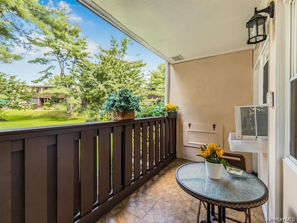 103 Wiltshire Road Scarsdale NY 10583