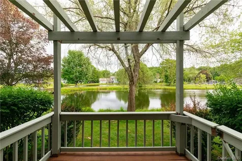 21 Pond Drive W Rhinebeck NY 12572