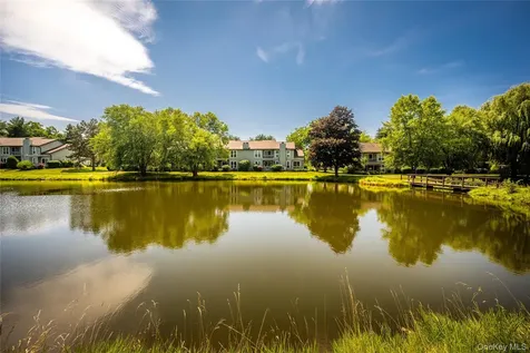 21 Pond Drive W Rhinebeck NY 12572