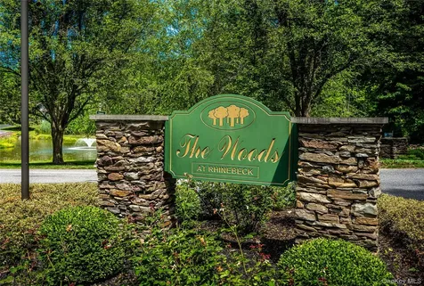 21 Pond Drive W Rhinebeck NY 12572