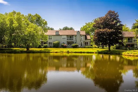 21 Pond Drive W Rhinebeck NY 12572