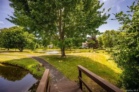 21 Pond Drive W Rhinebeck NY 12572