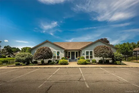 21 Pond Drive W Rhinebeck NY 12572