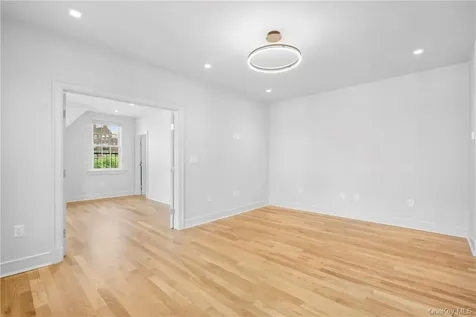 26 East Parkway Scarsdale NY 10583