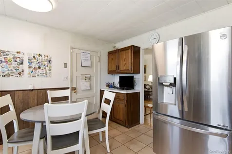 118 Magnolia Street Westbury NY 11590