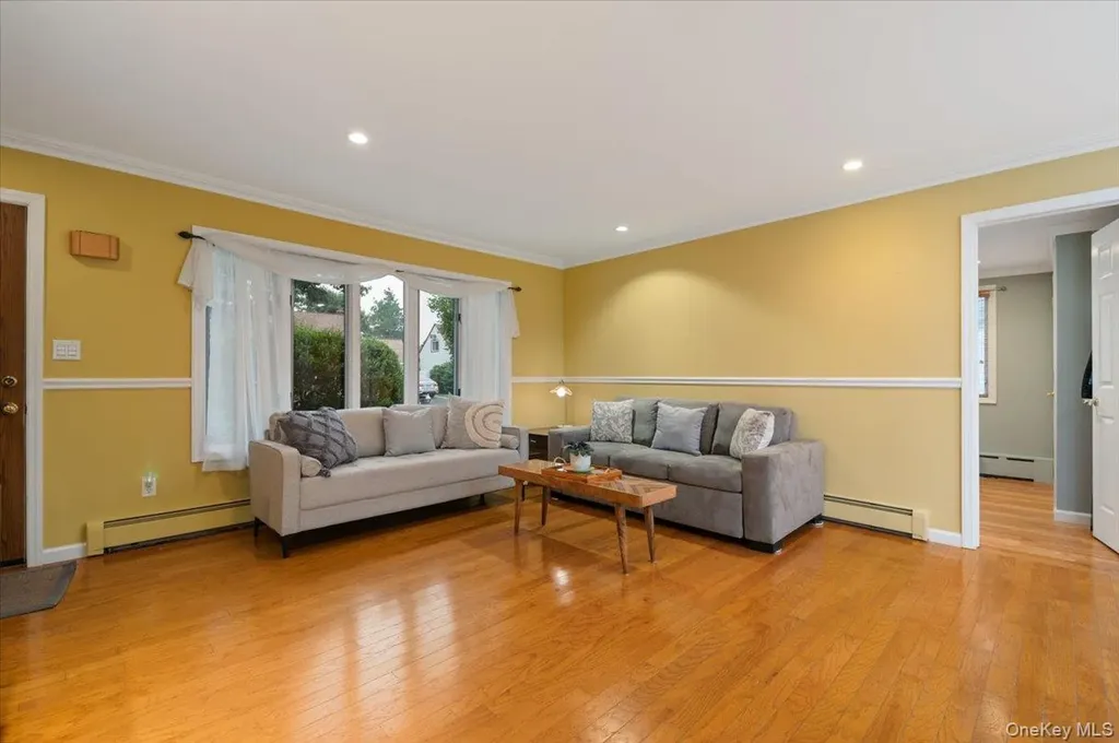3850 Jean Avenue Bethpage NY 11714