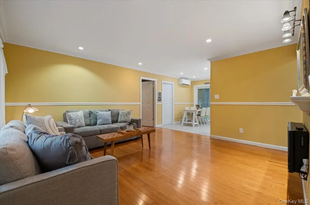 3850 Jean Avenue Bethpage NY 11714