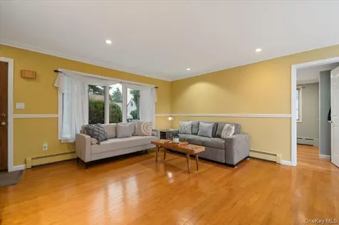 3850 Jean Avenue Bethpage NY 11714