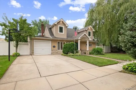 3850 Jean Avenue Bethpage NY 11714