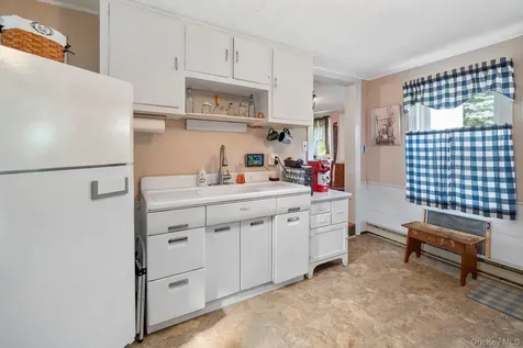 1841 State Route 10 Route Call Listing Agent NY 12093