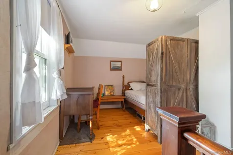 1841 State Route 10 Route Call Listing Agent NY 12093
