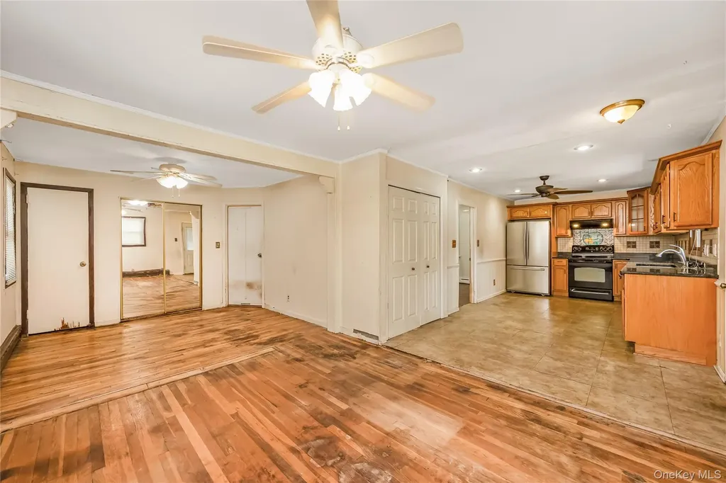 578 Patterson Street East Meadow NY 11554