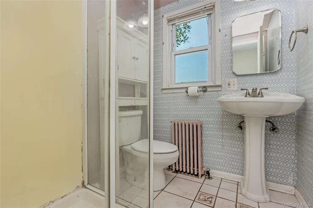 578 Patterson Street East Meadow NY 11554