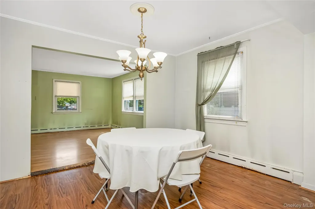 578 Patterson Street East Meadow NY 11554