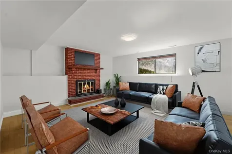 6 Scarborough Circle Briarcliff Manor NY 10510