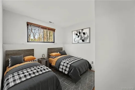 6 Scarborough Circle Briarcliff Manor NY 10510