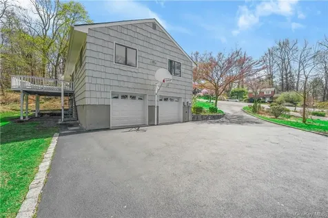 6 Scarborough Circle Briarcliff Manor NY 10510