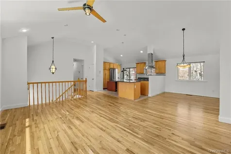 6 Scarborough Circle Briarcliff Manor NY 10510
