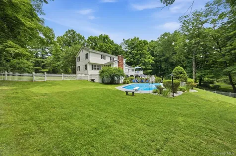 4 Southwind Drive Cross River NY 10518
