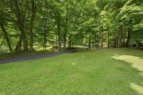 4 Southwind Drive Cross River NY 10518