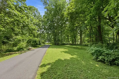 4 Southwind Drive Cross River NY 10518