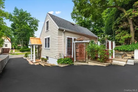 54 Aka 58 Kingston Avenue Yonkers NY 10701