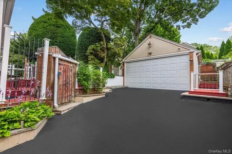 54 Aka 58 Kingston Avenue Yonkers NY 10701