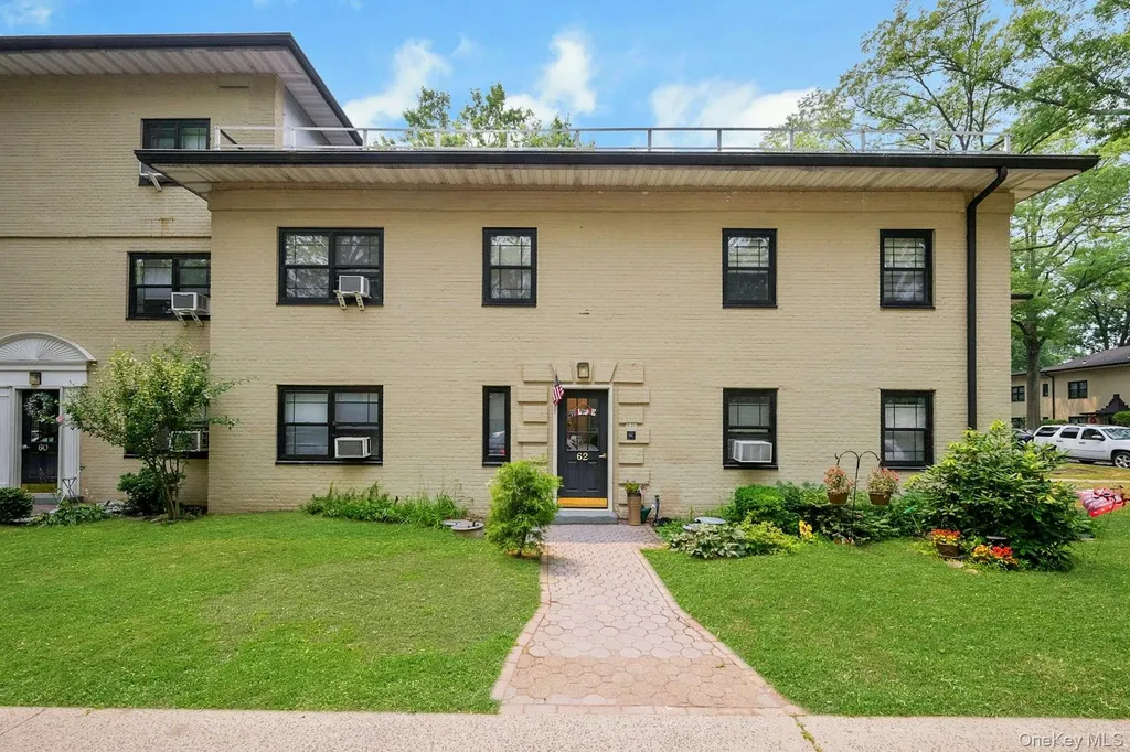 62 Manchester Road Eastchester NY 10709